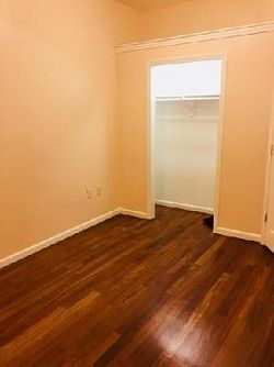 2nd image of 841 Saratoga St