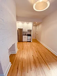 Rented by Metropolis Real Estate of Manhattan