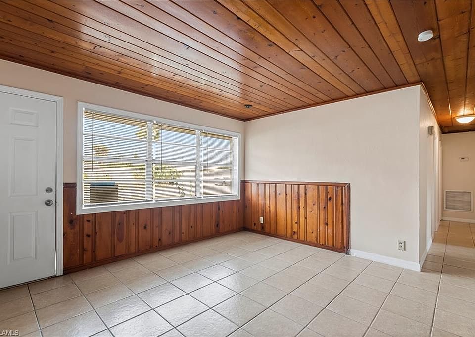 3036 Market St, Fort Myers, FL 33916 Zillow