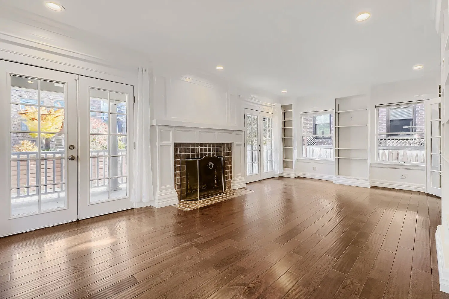 4BR/3BA Renovated Capitol Hill Home incl. Private 1BR ADU | 3,200 Sq Ft | A/C | Utilities Included — Photo 2