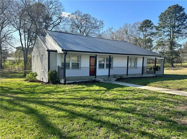 4078 Chatham St, Bennett, NC 27208