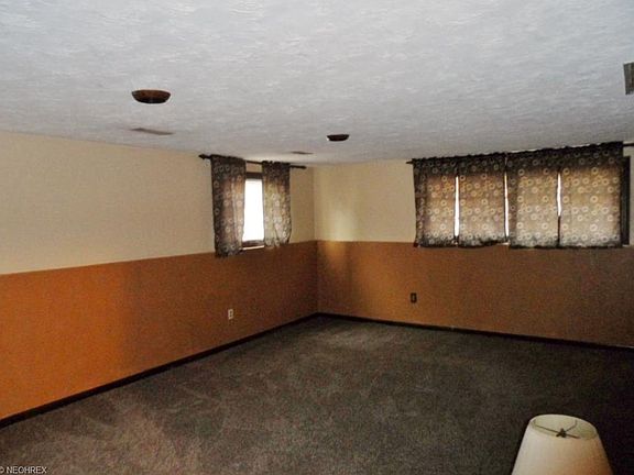 4th image of 915 Tower Blvd