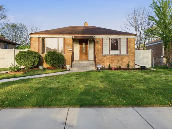 9035 Austin Ave, Morton Grove, IL 60053