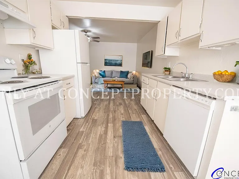 Aspen Pines — Photo 183