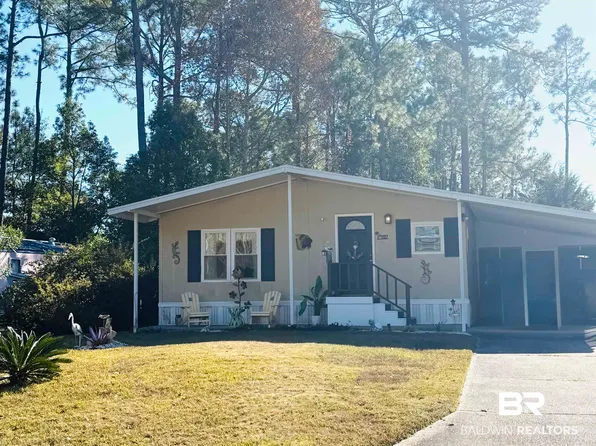 1127 Ridgewood Dr, Lillian, AL 36549