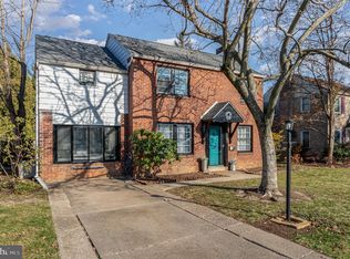 1402 Chatham Rd, Camp Hill, PA 17011