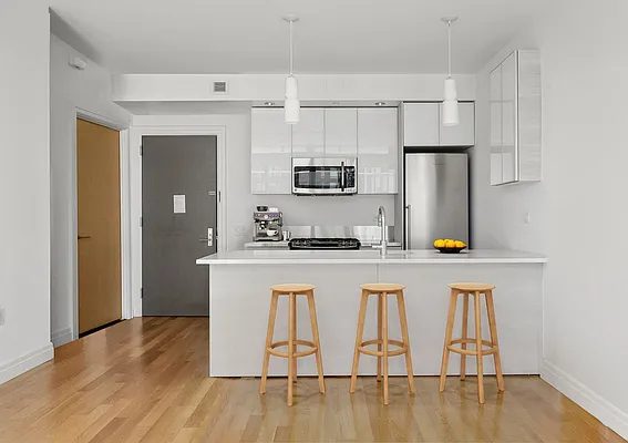 Rented by Two Trees | media 19