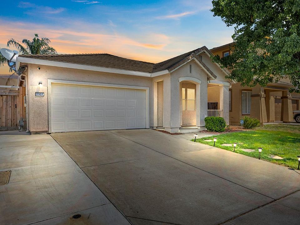 1st image of 2951 Frigatebird Dr