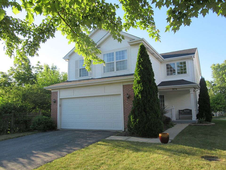 1st image of 904 Blackburn Dr