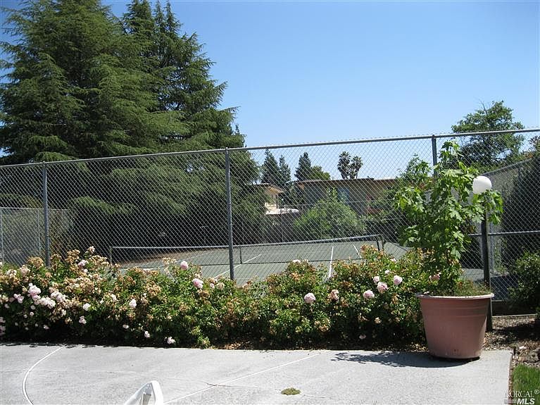 2nd image of 721 Marsh Dr