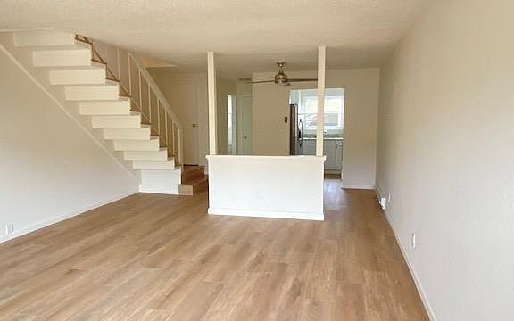 2nd image of 596 La Conner Dr