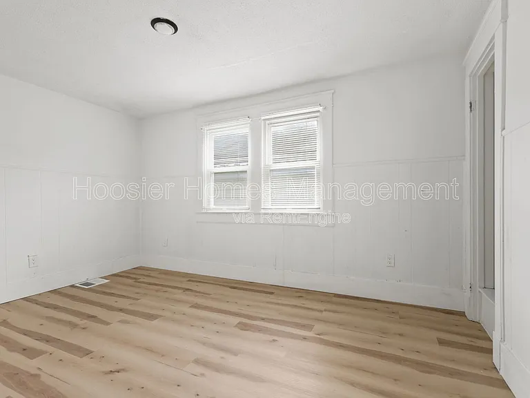 822 N Bradley Ave #822 — Photo 16