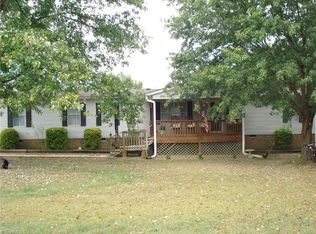 4698 Arnold Rd, Lexington, NC 27295