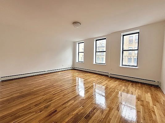 2nd image of 3192 Decatur Ave #2BDS