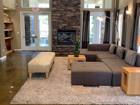 5th image of 2751 W River Dr APT 1822