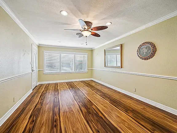 7506 Dearborn St — Photo 4