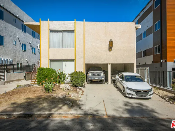 22731 Del Valle St, Woodland Hills, CA 91364