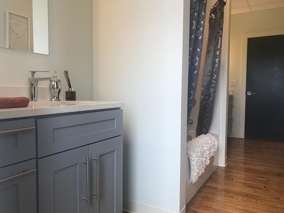 1st image of 2509 Duncan St APT 207
