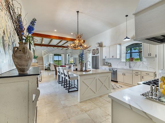 5th image of 139 Blossom Hill Rd