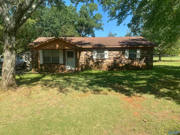 316 Gay St, Moulton, AL 35650