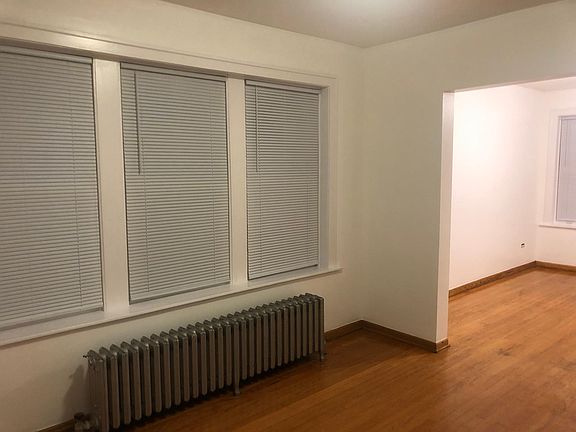 5th image of 6302 W Archer Ave #1R