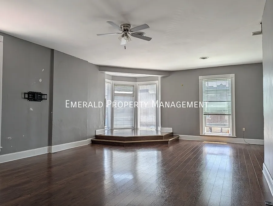 2 bed, $1,695 — Photo 4