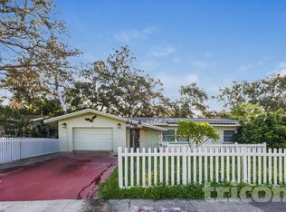 1745 Woodridge Dr, Clearwater, FL 33756