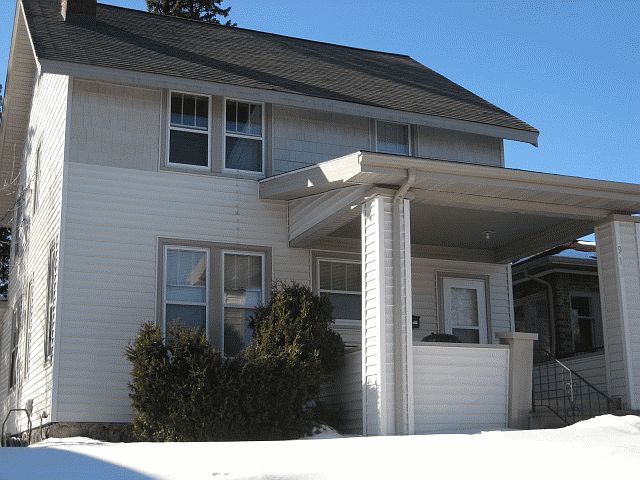 911 Woodland Ave