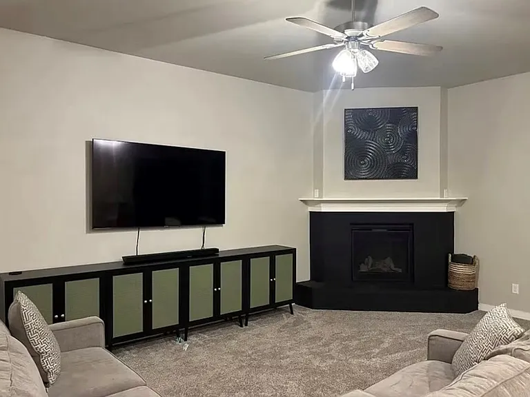 1322 Lantana Ct — Photo 2