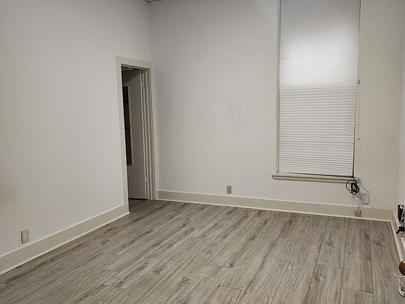 3rd image of 621 E St #D