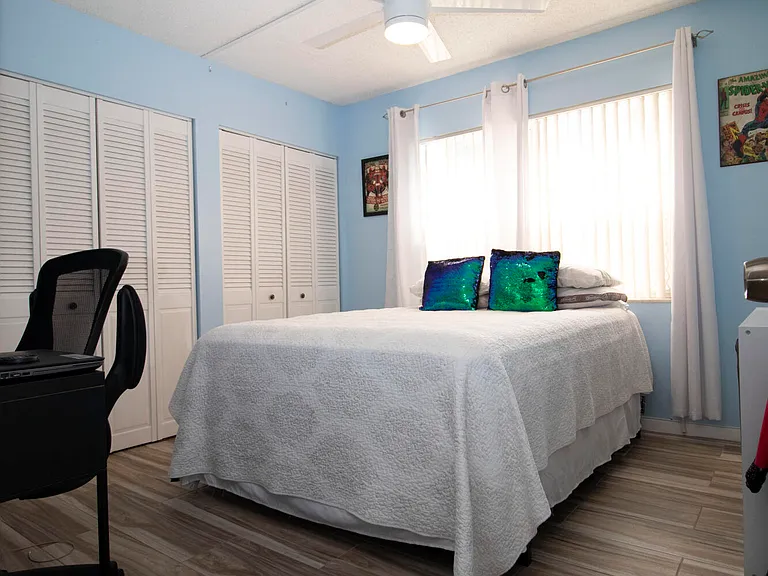 1201 NW 13th St #323B — Photo 3