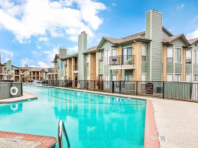 Lake Village West — Photo 13