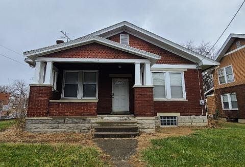 1st image of 516 W Wyoming Ave