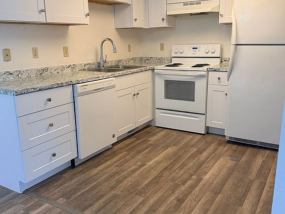 2nd image of 1528 North Ct APT B