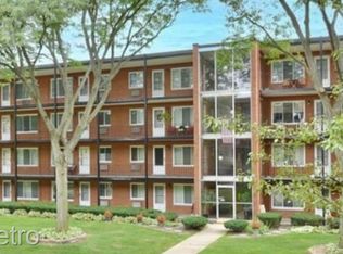 2925 W Thirteen Mile Rd APT 405, Royal Oak, MI 48073