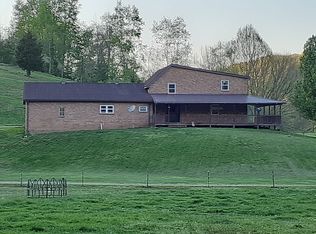 725 Medina Rd, Sandyville, WV 25275