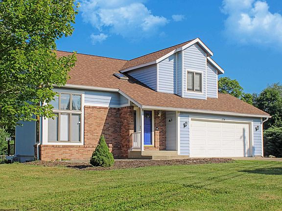 3rd image of 104 Parkview Dr