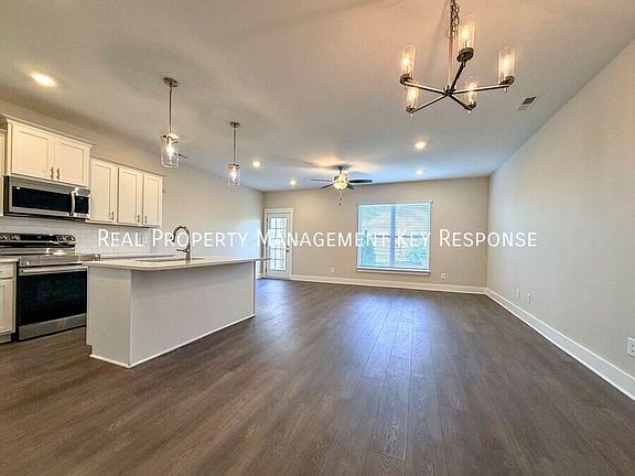2nd image of 1429 Vanner Ct