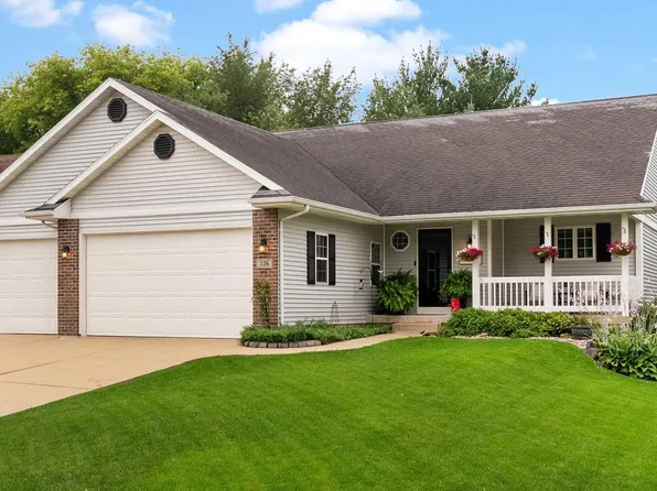 326 North Heatherstone Drive, Sun Prairie, WI 53590