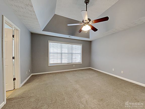 5th image of 815 Chatham Park Dr
