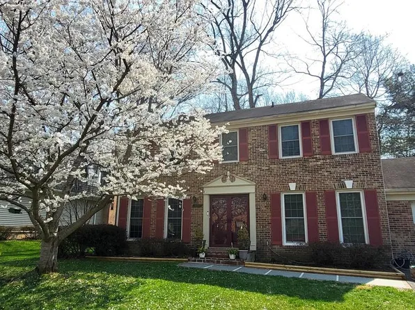 9833 Natick Rd, Burke, VA 22015