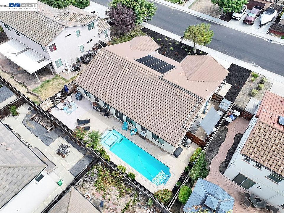 1st image of 1312 Tuolumne Way