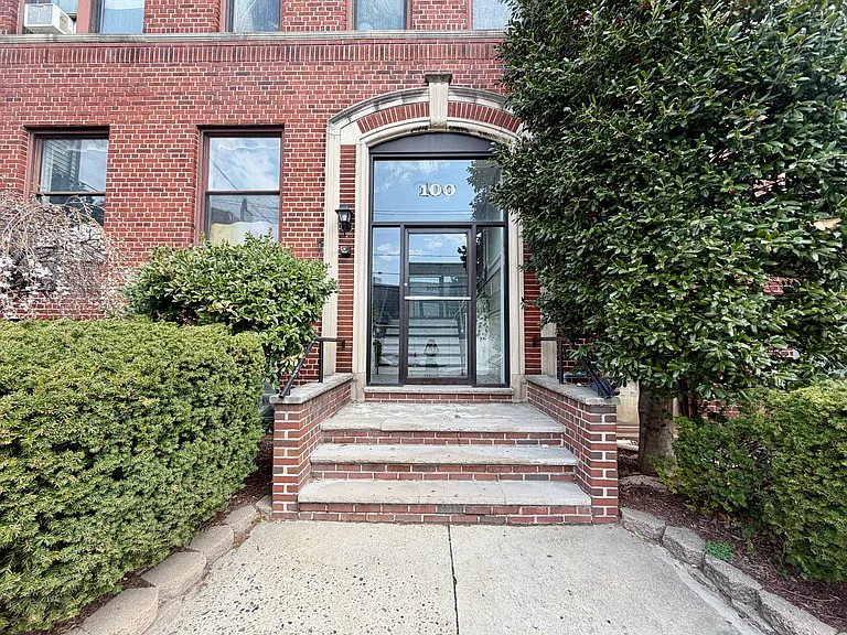 100 Prospect St #305 — Photo 9