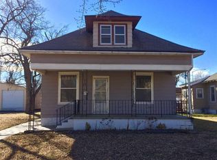 415 W 12th Ave, Hutchinson, KS 67501