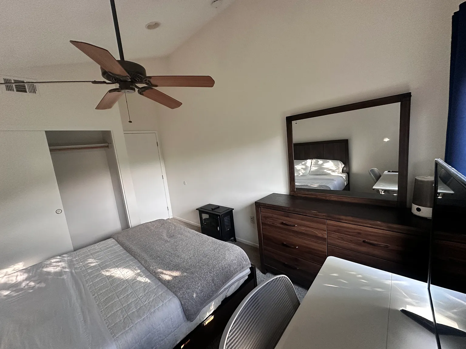 3 bed, 2593 sqft, $1,340 — Photo 3