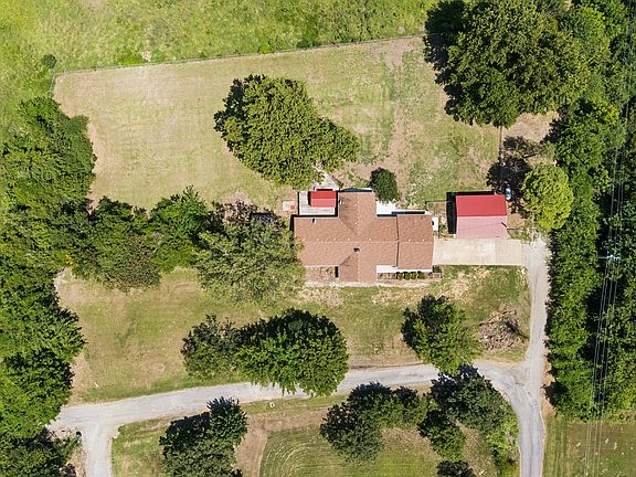 4th image of 31475 Dunegan Rd