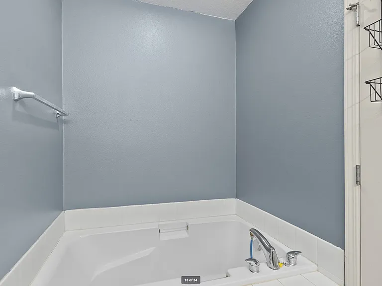 17175 SW Berkeley Ln — Photo 18