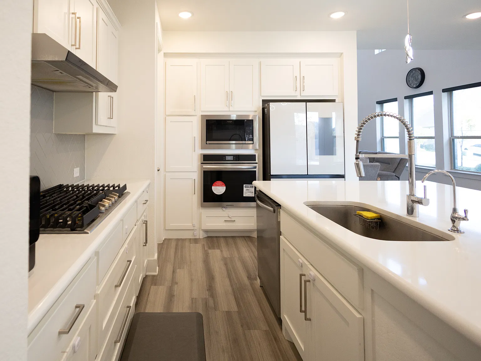 5 bed, 2521 sqft, $3,250 — Photo 4