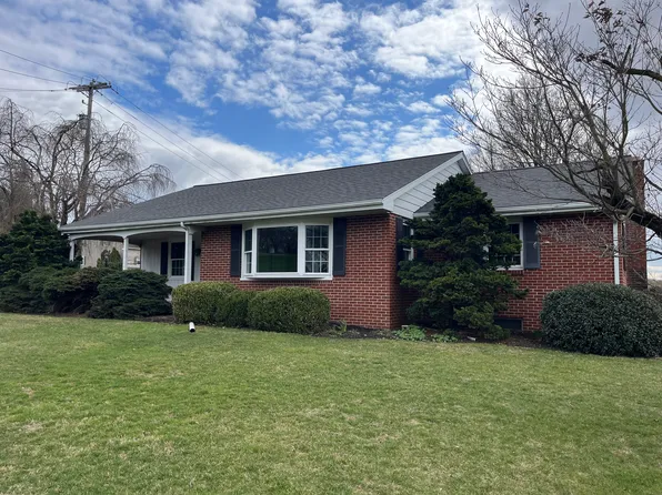 180 Musser Rd, East Earl, PA 17519