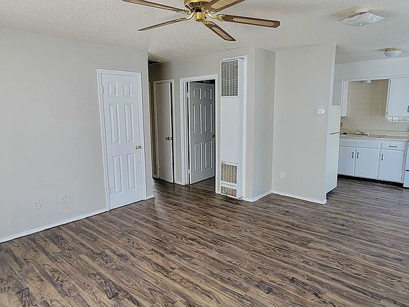 2nd image of 4210 SE 16th Ave #A